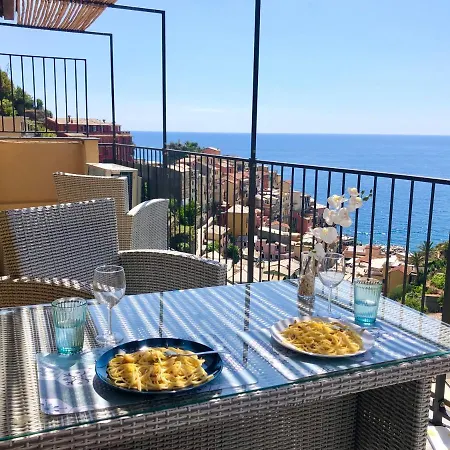 L' Attico Giallo Oro Di Giulia Manarola Exterior foto