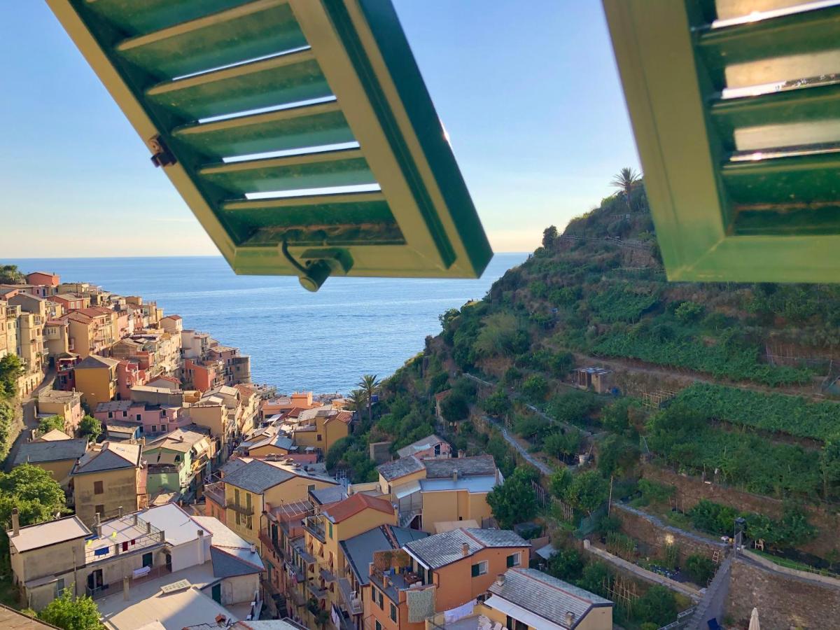L' Attico Giallo Oro Di Giulia * Manarola